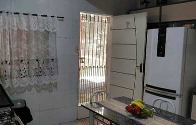 Imagem: Casa em Carapicuíba 4 cômodos lavanderia e garagem