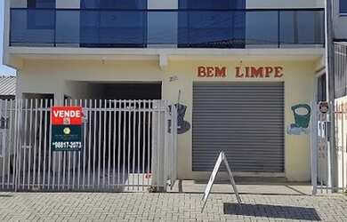 Imagem: A casa possui 2 Dormitórios, 2 Banheiros, 3 Vagas na garagem