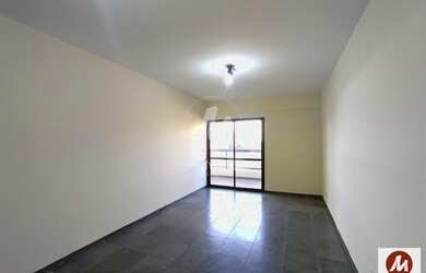 Imagem: O apartamento possui 4 Dormitórios, 1 Banheiro, 1 Vaga na garagem