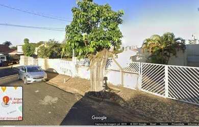 Imagem: O terreno possui 400m² de Área e está localizado em Jardim