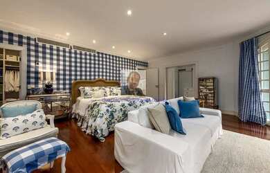 Imagem 16: Vende-se Mansão no Pq Silvino Pereira. Mansão cinematográfica