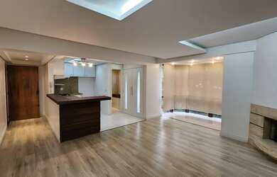 Imagem: O apartamento possui 2 Dormitórios, 2 Banheiros, 2 Vagas na