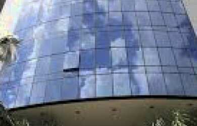 Imagem: O depósito possui 5 Vagas na garagem e 299m² de Área e está