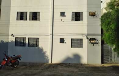 Imagem: O apartamento possui 3 Dormitórios, 1 Banheiro, 100m² de Área