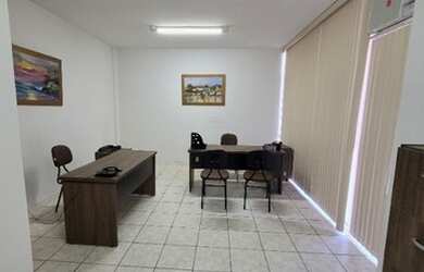 Imagem: O depósito possui 28m² de Área e está localizado em Comércio