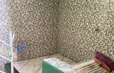 Imagem 5: Casa sozinha no quintal. Varanda, Área de serviço, 1 Banheiroe1 Dormitório