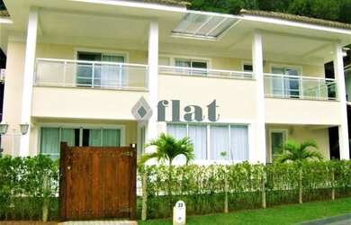 Imagem: A casa em condomínio possui 4 Dormitórios, 5 Banheiros, 2