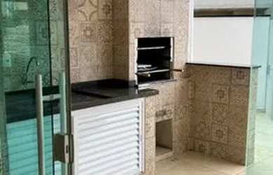 Imagem: A casa possui 3 Dormitórios, 4 Banheiros, 4 Vagas na garagem