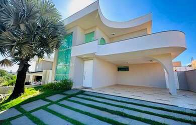 Imagem: A casa em condomínio possui 3 Dormitórios, 4 Banheiros, 4