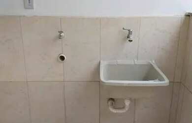 Imagem: A casa em condomínio possui 1 Dormitório, 1 Banheiro, 1 Vaga