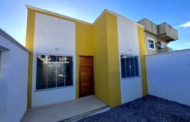 Imagem: A casa possui 2 Dormitórios, 2 Banheiros, 1 Vaga na garagem