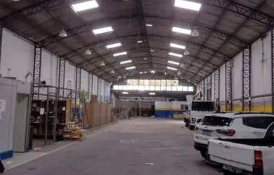 Imagem: O depósito possui 1.100m² de Área e está localizado em