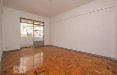 Imagem: O apartamento possui 2 Dormitórios, 1 Banheiro, 70m² de Área