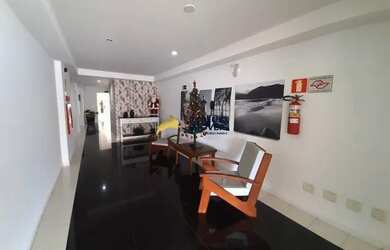 Imagem: O apartamento possui 2 Dormitórios, 2 Banheiros, 2 Vagas na