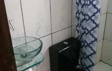 Imagem 8: Casa ampla com potencial para retorno financeiro e garagem com 10 vagas...