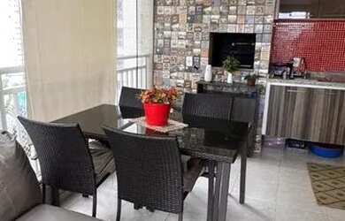 Imagem: O apartamento possui 3 Dormitórios, 1 Banheiro, 2 Vagas na