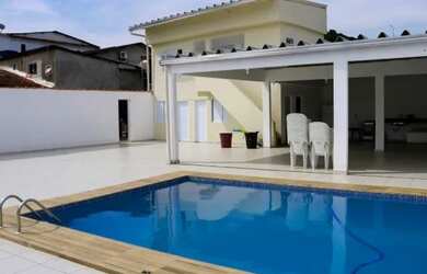 Imagem 1: Casa Guarujá. Piscina, Churrasqueira, 5 Vagas na garageme3 Dormitórios