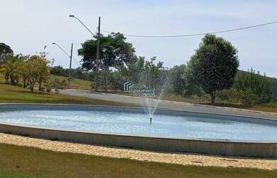 Imagem: O terreno possui 1000m² de Área e está localizado em Jaboticatubas