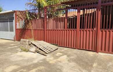 Imagem 3: Casa no recanto das emas. 180m² de Área, 2 Vagas na garageme3 Dormitórios