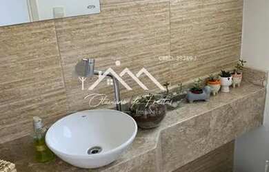 Imagem: A casa em condomínio possui 3 Dormitórios, 3 Banheiros, 2