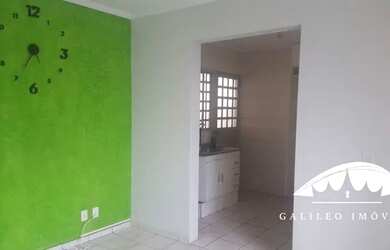 Imagem: A casa possui 2 Dormitórios, 1 Banheiro, 1 Vaga na garagem