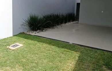 Imagem: A casa possui 3 Dormitórios, 2 Banheiros e está localizado