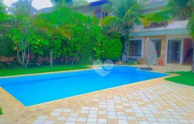 Imagem: A casa em condomínio possui 5 Dormitórios, 5 Banheiros, 5