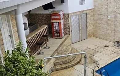 Imagem 10: Casa de Luxo com Piscina. Piscina, Churrasqueira, Imóvel mobiliadoeAr-condicionado