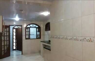 Imagem: A casa à venda possui 3 Dormitórios, 3 Banheiros, 4 Vagas