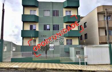 Imagem: O apartamento possui 3 Dormitórios, 1 Banheiro, 2 Vagas na