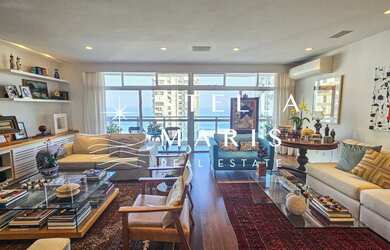 Imagem: O apartamento possui 4 Dormitórios, 5 Banheiros, 1 Vaga na