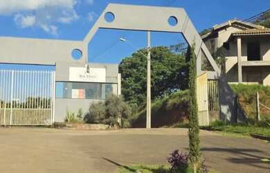 Imagem: O terreno possui 450m² de Área e está localizado em Atibaia