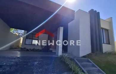 Imagem: A casa em condomínio à venda possui 3 Dormitórios, 3 Banheiros