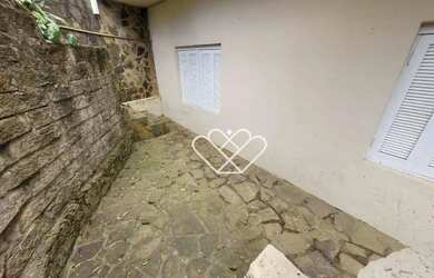 Imagem 13: Ampla Casa com Quintal no Bairro Salgado Filho Ideal para Famílias Grandes