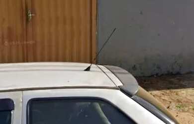 Imagem: A casa à venda possui 2 Dormitórios, 1 Banheiro, 1 Vaga na