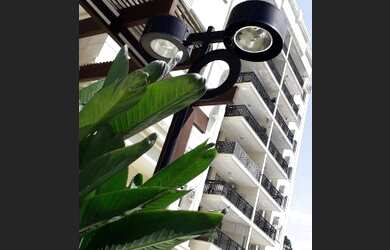 Imagem: O apartamento possui 3 Dormitórios, 1 Banheiro, 1 Vaga na garagem