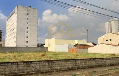 Imagem: O terreno possui 1.012m² de Área e está localizado em Parque