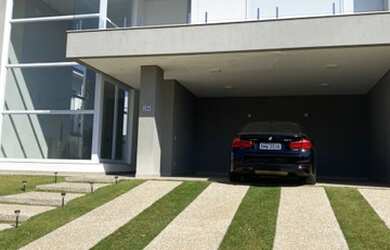 Imagem: A casa em condomínio possui 4 Dormitórios, 5 Banheiros, 4