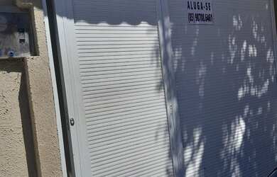 Imagem: A casa possui 1 Dormitório, 1 Banheiro e está localizado