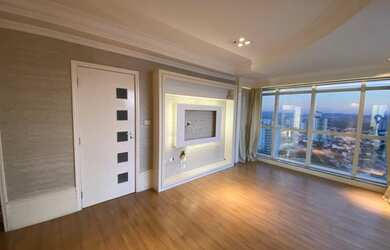 Imagem: O apartamento possui 4 Dormitórios, 5 Banheiros, 3 Vagas na