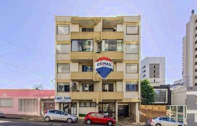 Imagem: O apartamento possui 1 Dormitório, 1 Banheiro, 1 Vaga na garagem