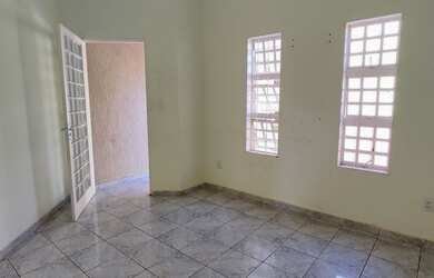 Imagem 6: Casa com 3/4, na região sul