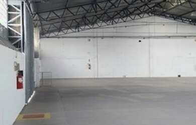 Imagem: O depósito possui 1.000m² de Área e está localizado em