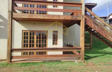 Imagem: O apartamento possui 2 Dormitórios, 1 Banheiro, 2 Vagas na