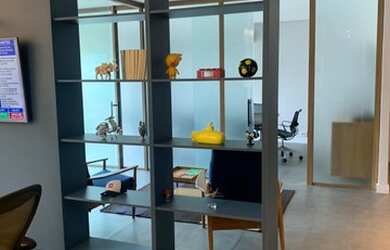 Imagem: O depósito possui 2 Vagas na garagem, 118m² de Área e Imóvel