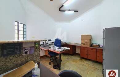 Imagem 9: Casa térrea na rua 6 dormitórios/suite, cozinha planejada