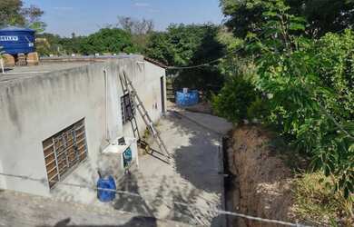 Imagem 2: Casa top. Varanda, 1.360m² de Área, 4 Vagas na garageme3 Dormitórios