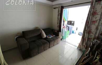 Imagem: A casa possui 3 Dormitórios, 2 Banheiros, 2 Vagas na garagem