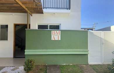 Imagem: A casa em condomínio possui 3 Dormitórios, 2 Banheiros, 2