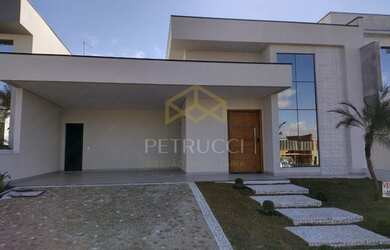 Imagem: A casa em condomínio possui 3 Dormitórios, 5 Banheiros, 4